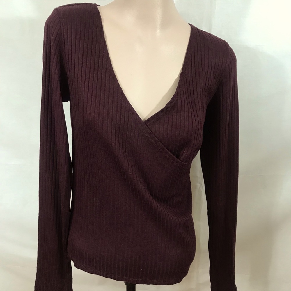 Cape Juby size L wrap style long sleeve burgundy